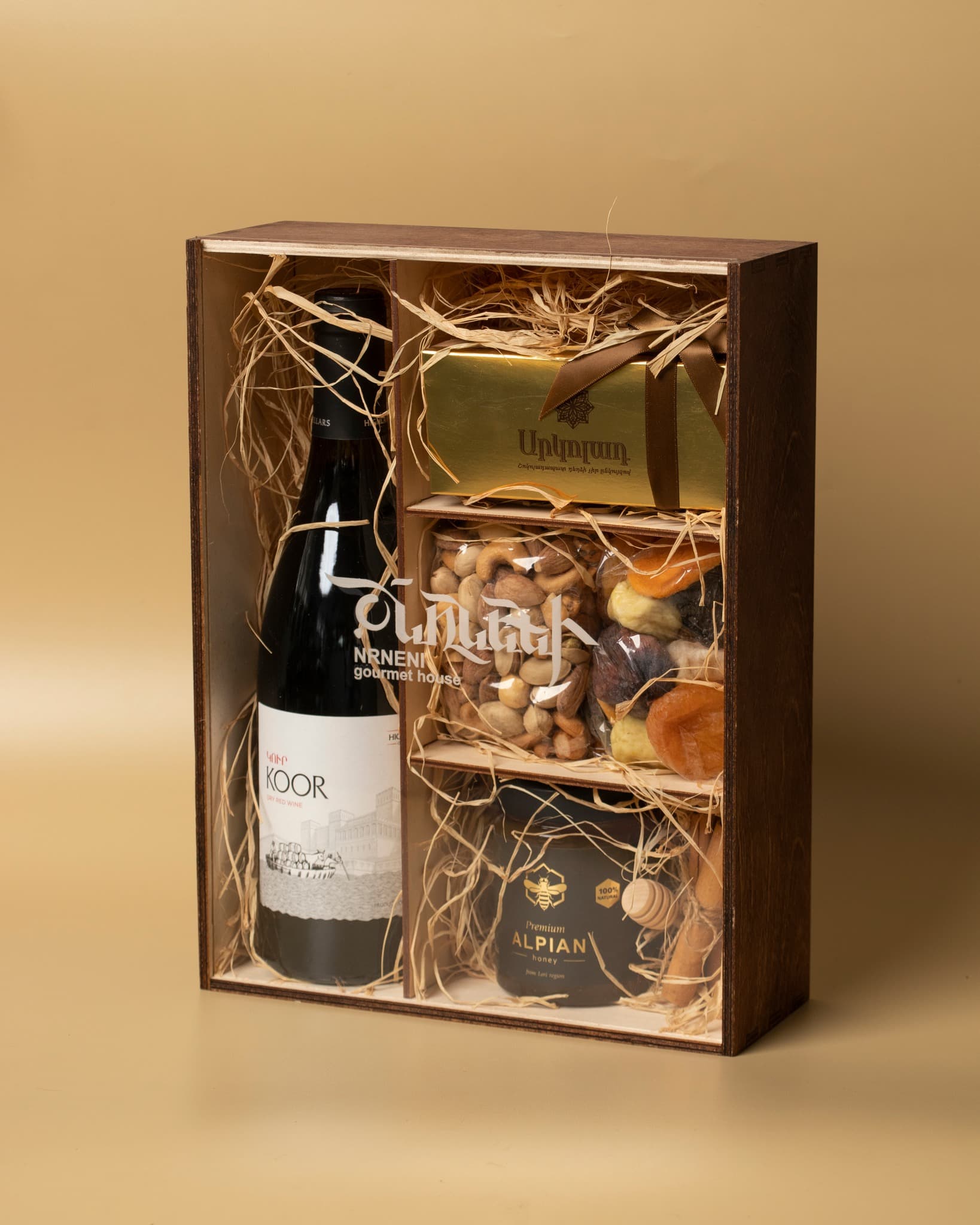 Wine & Gourmet Gift Hamper